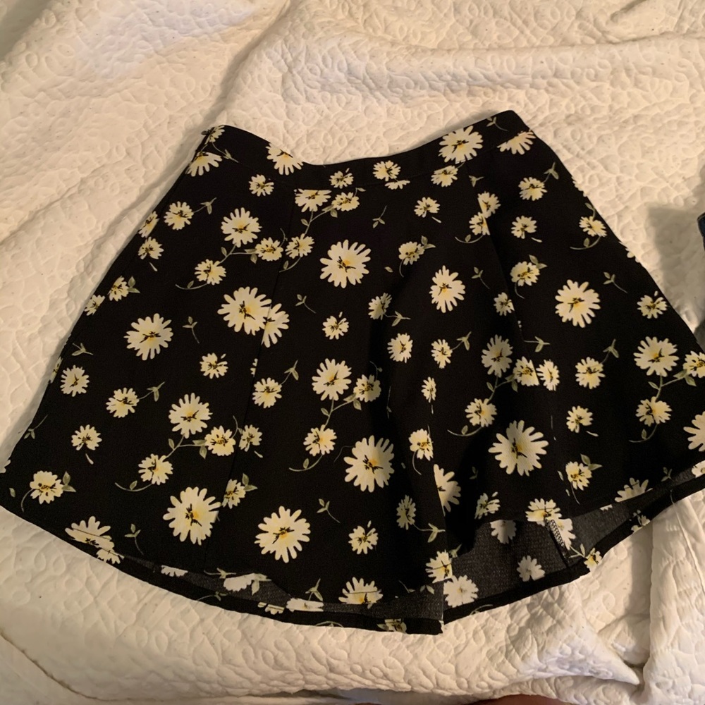 Mini floral skirt